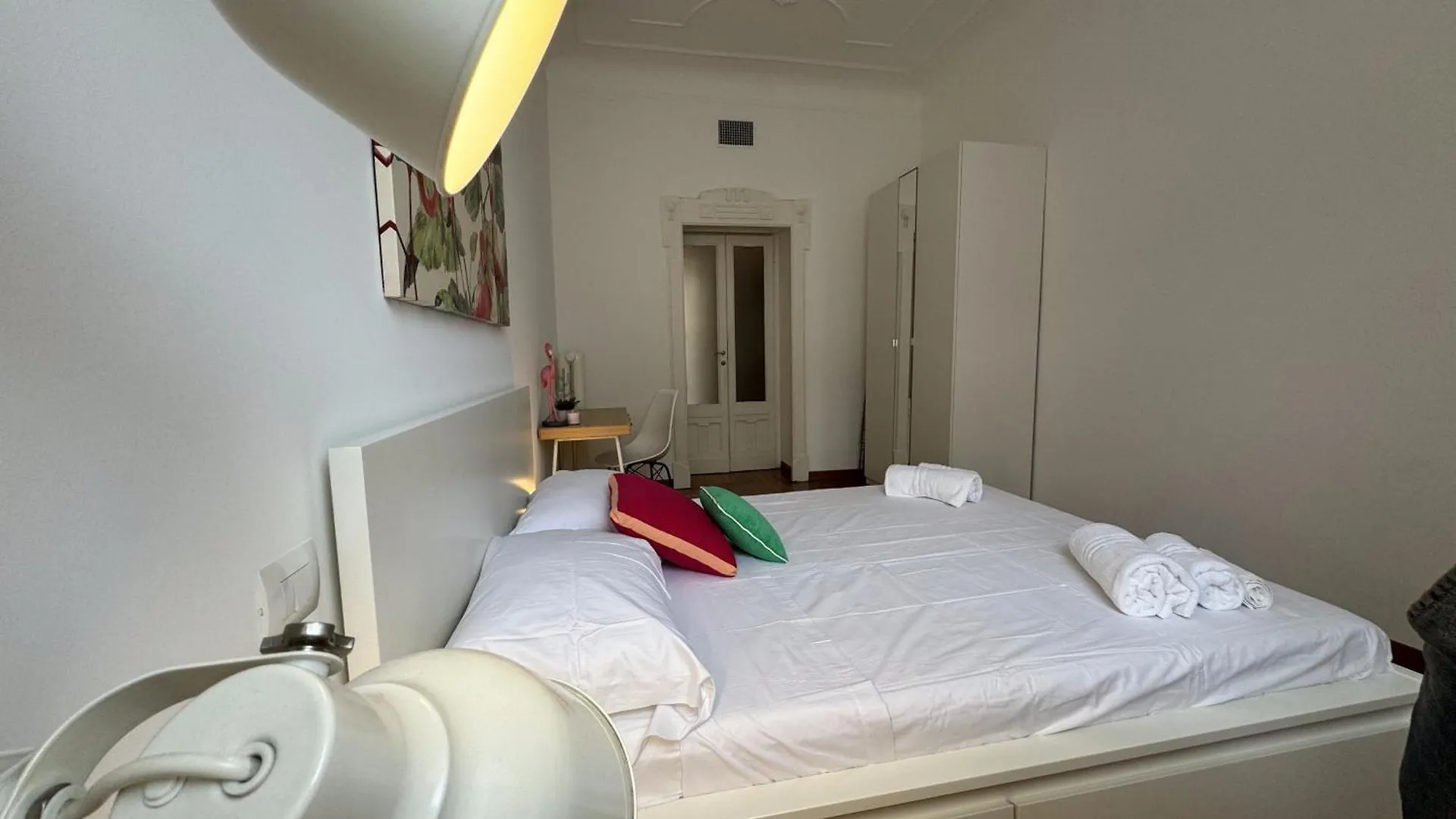 Via Stradivari - Vicino Duomo Apartment Milan