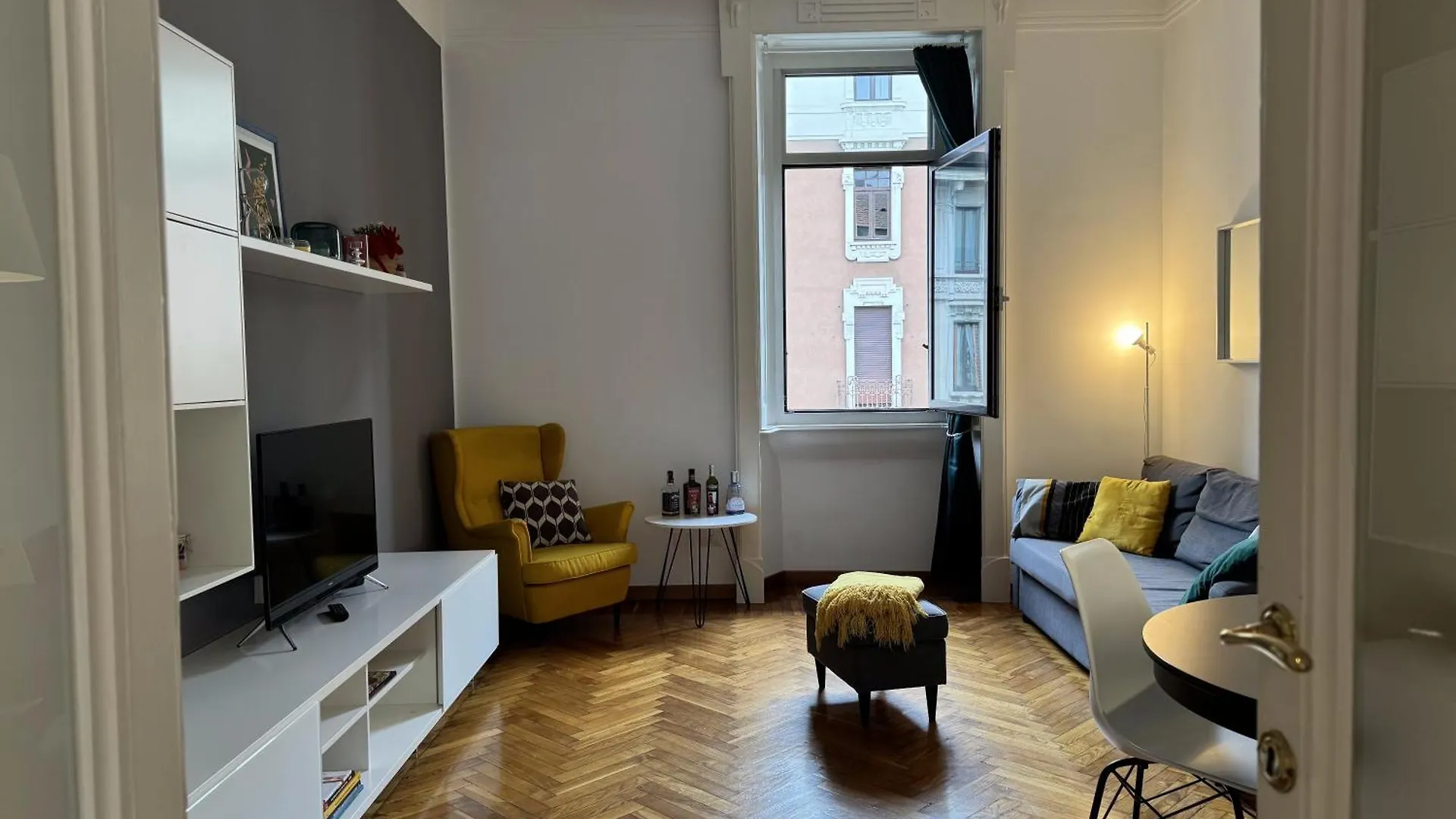 Via Stradivari - Vicino Duomo Apartment Milan