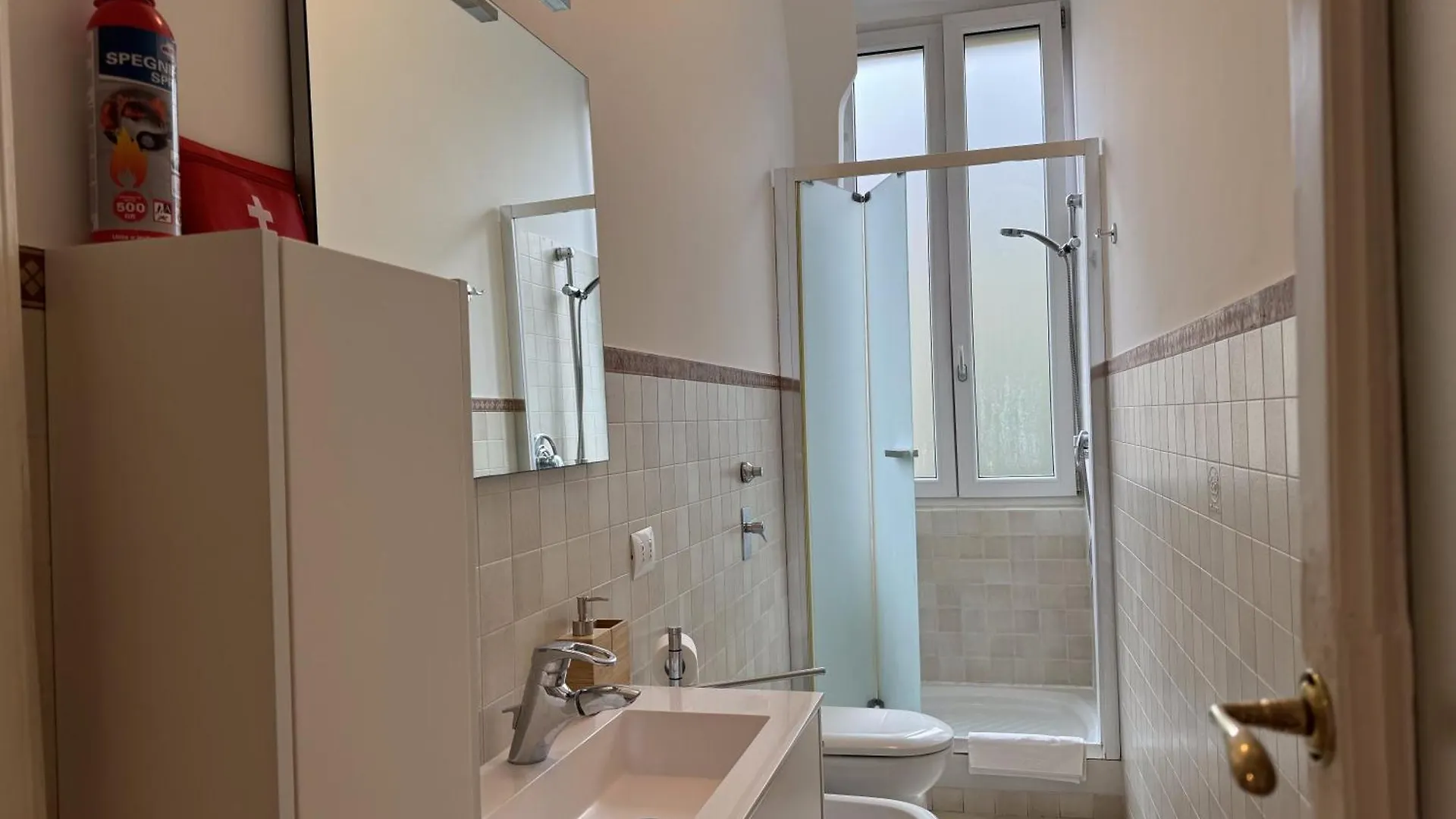 Via Stradivari - Vicino Duomo Apartment Milan